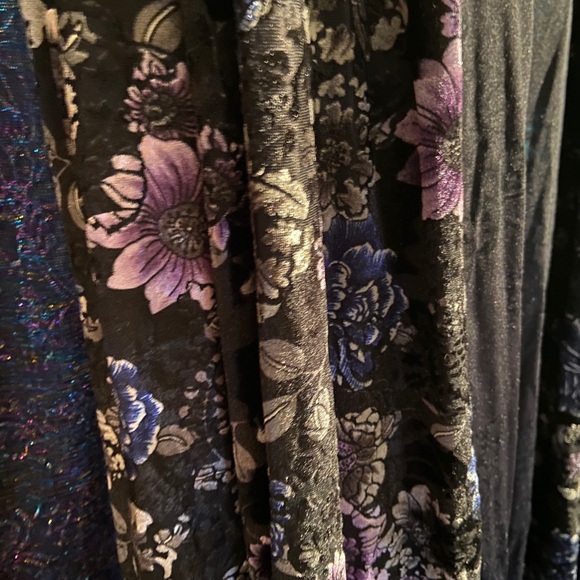 Lularoe joys. Sizes medium large and xl - Picture 13 of 17